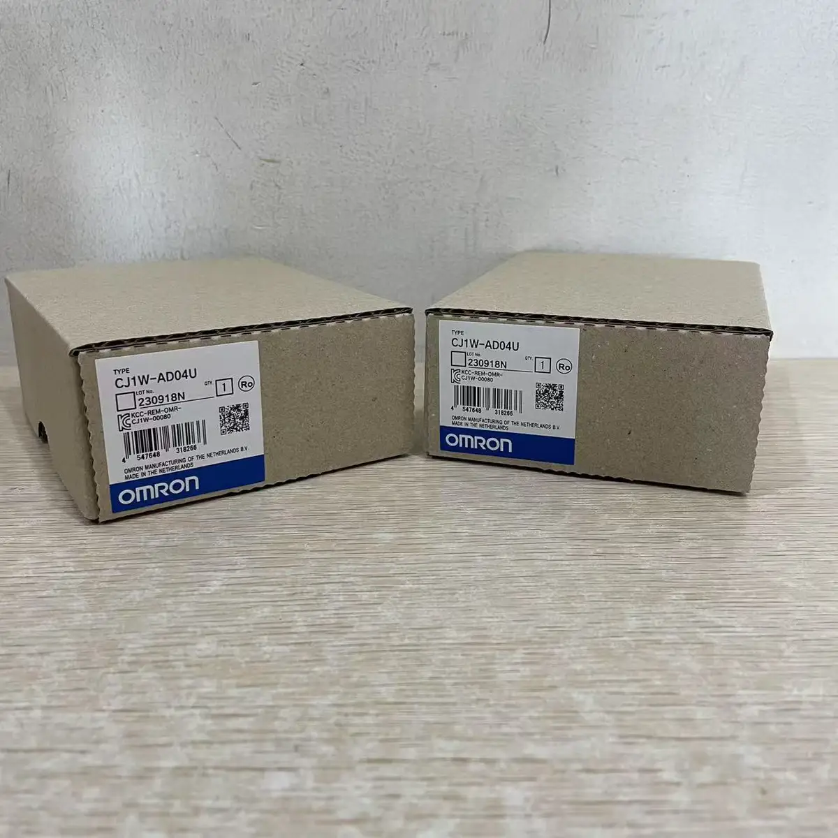 CJ1W-AD04U