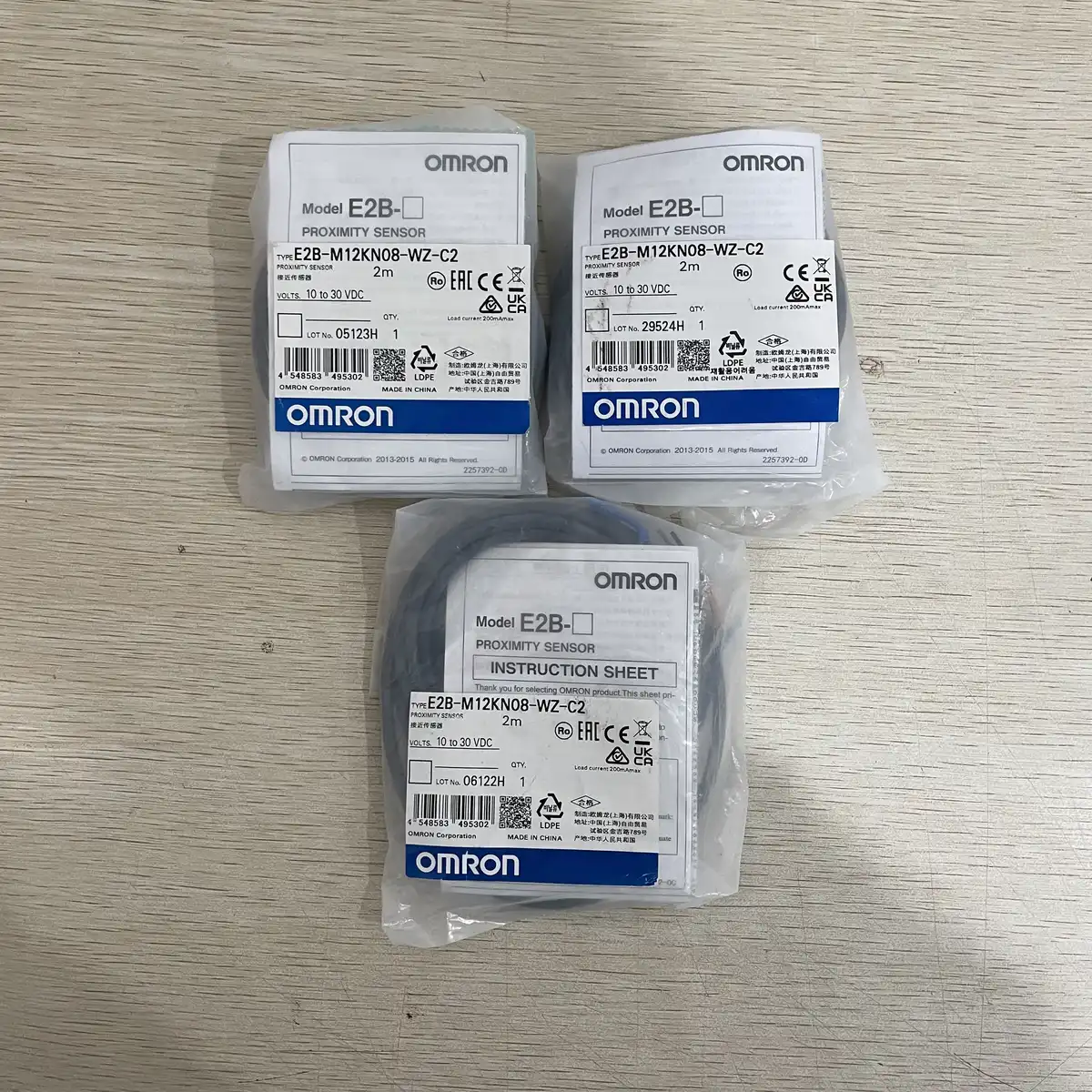 E2B-M12KN08-WZ-C2