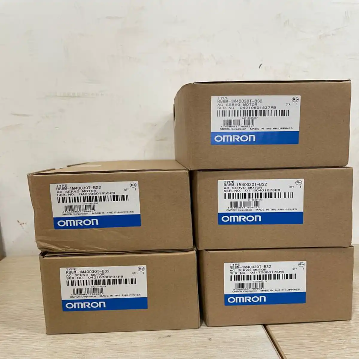 R88M-1M40030T-BS2